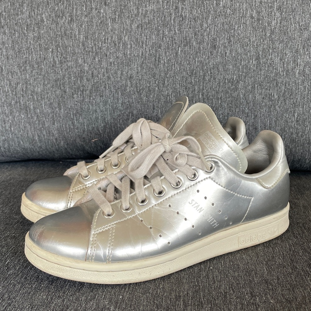 Stan Smith Adidas liquid silver sneakers US 7 - Picture 3 of 11